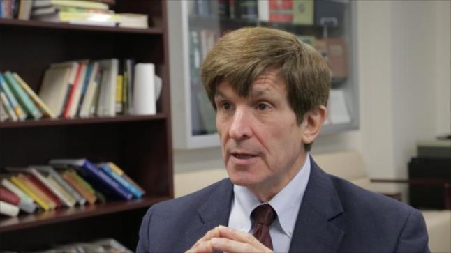 منذ سنة 1984 .. أكاديمي في جامعة واشنطن يتوقع بنجاح الرئيس الأمريكي