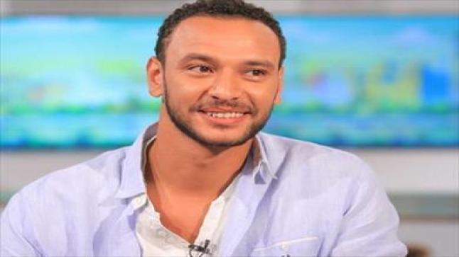 أحمد خالد صالح يكشف حقيقة زواج شقيقته