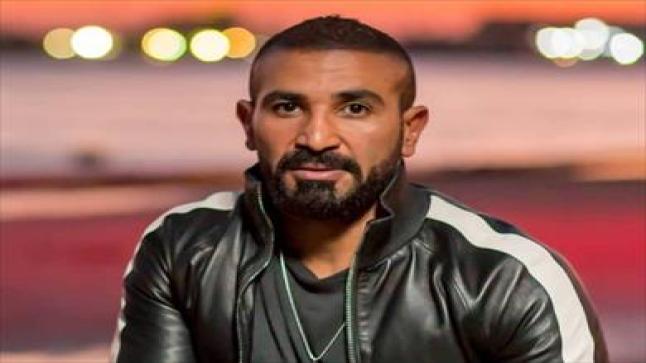 أحمد سعد يكشف أسباب تأجيل طرح “100 حساب”