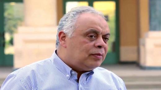 أشرف زكي: فيلم زنزانة 7 مهدد بالإيقاف بسبب عمر كمال