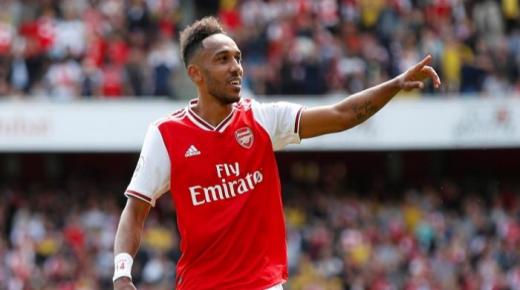 أرسنال متمسك بتجديد تعاقده مع أوباميانج