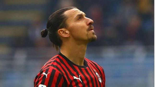 إبراهيموفيتش ردا على منتقديه: لن اعتزل وما قمت به مجرد إحماء فقط