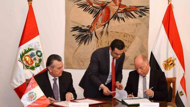بالصور التوقيع على مذكرة التعاون الثقافي والفني المشترك بين مصر و بيرو