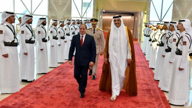 لأول مرة منذ توليه الحكم.. السيسي يصل الدوحة في زيارة تستمر يومين