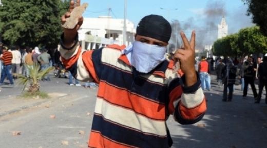حظر للتجوال في القصرين بعد إشتباكات بين قوات الأمن ومحتجينإح