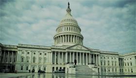 الكونجرس الأمريكي يدعو لسحب القوات الأمريكية والصواريخ من قواعد الخليج