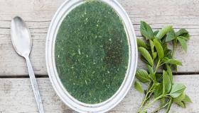 الملوخية وفوائدها للجسم واستخدامها كعلاج