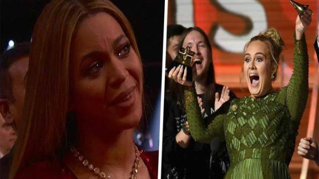 المغنية البريطانية أديل تفاجئ الجميع في حفل توزيع جوائز غرامي وتكسر جائزتها لتهدي نصفها إلى المغنية الأمريكية بيونسية