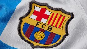 برشلونة يُعدل عقود لاعبيه