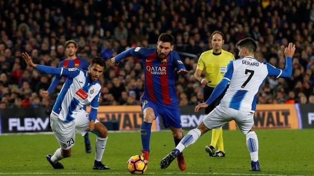 موعد مباراة برشلونة وإسبانيول في الدوري الإسباني والقنوات الناقلة للقاء