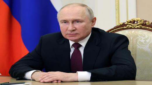 بوتين يكشف خطة أمريكا لزعزعة أمن واستقرار بلاده