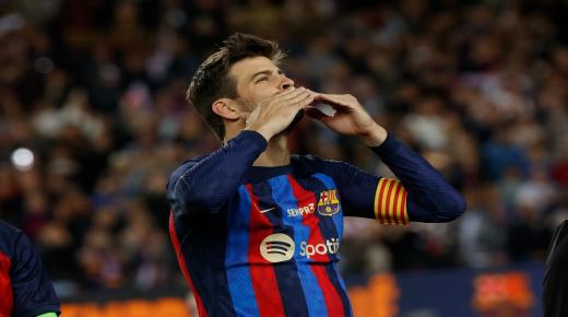 بيكيه لجماهير برشلونة: سأعود في المستقبل وسأموت هنا