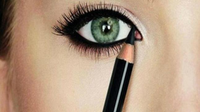 تفسير حلم تكحيل العين في المنام