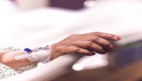 تفسير حلم مرض الأم في المنام