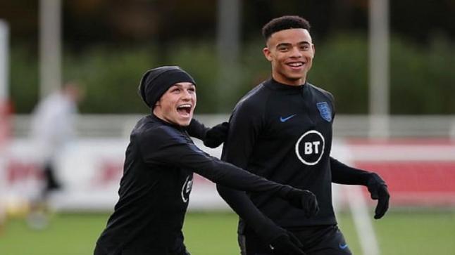 عقوبة فودين وجرينوود من المنتخب الإنجليزي بعد خرق قواعد التباعد الاجتماعي