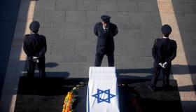 جنازة إسرائيلية لشمعون بيريز وسط حضور عربي مكثف