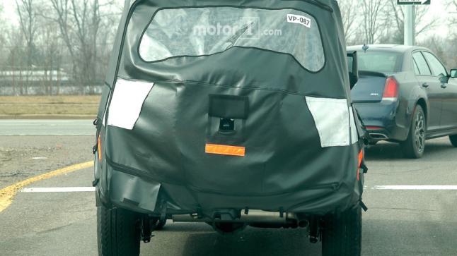 احدث الصور التجسسية لسيارة جيب رانجلر والكشف عن تفاصيل جديدة عنها