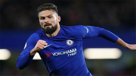 توتنهام يصر على ضم جيرو على الرغم من تجديد تعاقده