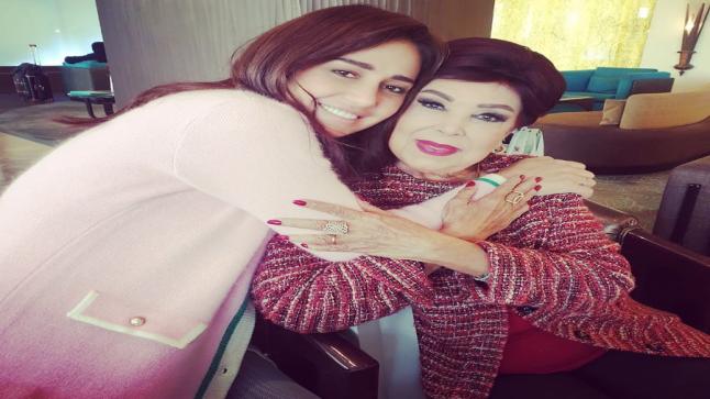 حلا شيحة تدعم رجاء الجداوي بعد إصابتها بفيروس كورونا