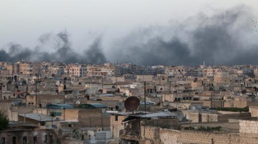 القوات السورية تحكم حصارها لحلب والمعارضة تستعيد كسنبا