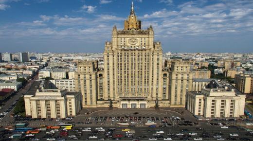 خارجية روسيا: تصريحات نفتالي بينيت بأنها اعتراف جيد