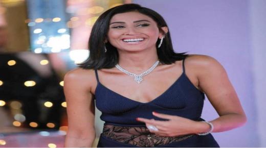 دينا الشربيني تروج لكليب “أماكن السهر”