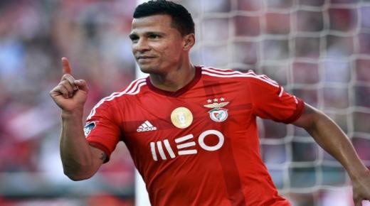 مهاجم فريق الأهلي الاماراتي رودريجو ليما يبتعد عن الميادين لمدة 3 أشهر