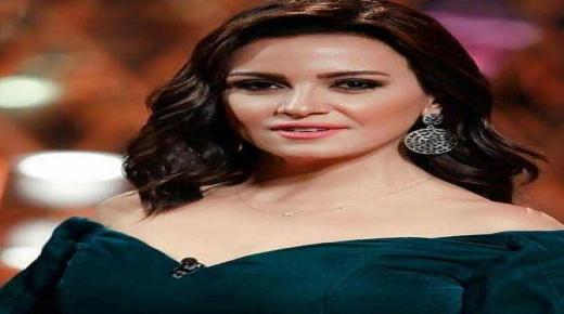 ريهام عبدالغفور تكشف حقيقة غيابها عن مهرجان الجونة