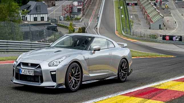 الشركة العربية للسيارات تعلن عن وصول جي تي ار 2017 إلى الإمارات