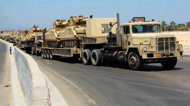 الجيش المصري يشن حملة واسعة في شمال سيناء ونزوح جماعي في المقابل