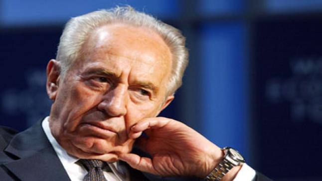 دعوة أسرة شمعون بيريز لتوديعه والرئيس السابق ” يصارع الموت “