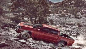 الكشف عن سعر شيفروليه كولورادو ZR2 المنافسة الأولى لسيارة تويوتا تاكوما TRD Pro