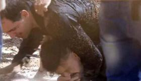 ظافر العابدين كاد ان يقضي على رامز جلال في برنامج رامز تحت الأرض وتدخل فريق العمل لانقاذه