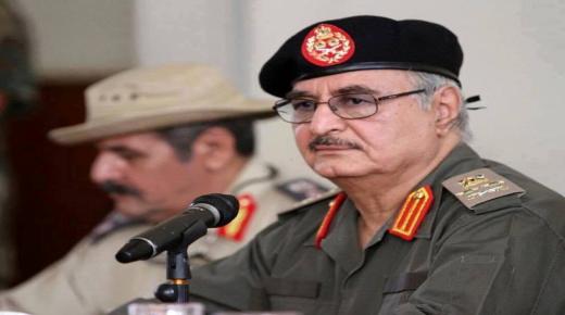 “عملية الكرامة” تتسبب في محاصرة 100 ألف مواطن ليبيي في مدينة درنة