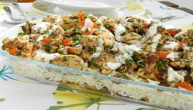 جددي مطبخك وتعلمي طريقة تحضير فتة الدجاج