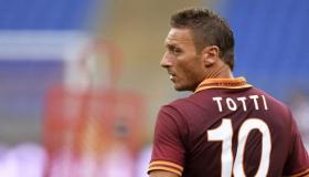 زوجة رئيس روما السابق : فرانشيسكو توتي أناني وناكر للجميل !