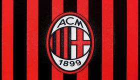 قائمة اللاعبين المرشحين لتعزيز صفوف فريق اي سي ميلان
