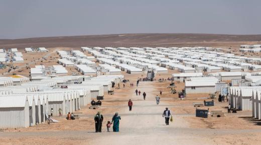 العمل الفلسطينية تحذر من تدهور في حالة مخيمات اللاجئين الفلسطينيين بالضفة الغربية