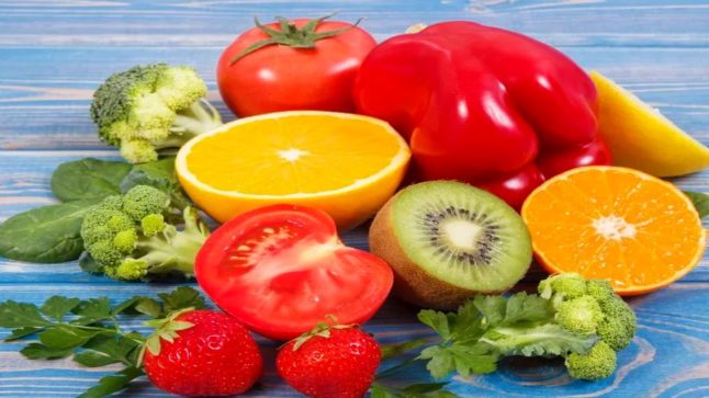 فواكه تحتوي على فيتامين سي وتساعد على إنقاص الوزن