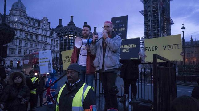 لتسوية فضيحة كامبريدج أناليتيكا.. فيسبوك توافق على دفع 725 مليون دولار