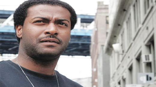 فيصل العميري يتوج بلقب أفضل ممثل في مهرجان الإسكندرية السينمائي