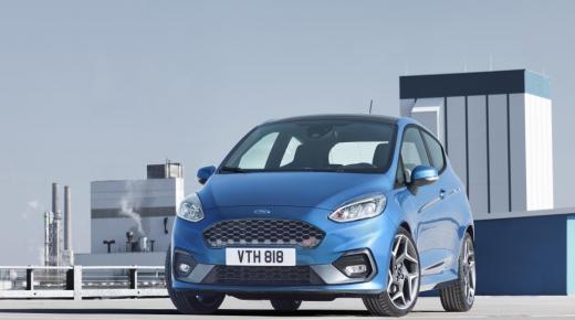شركة فور تكشف عن سيارة فييستا ST الرياضية الجديدة بالصور