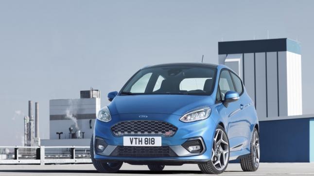 شركة فور تكشف عن سيارة فييستا ST الرياضية الجديدة بالصور