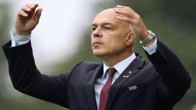 السويسري كريستيان جروس… بداية الصراع على لقب دور عبد اللطيف جميل للمحترفين