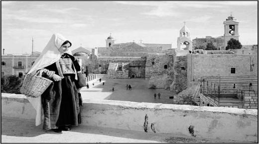 كريمة عبود المصورة الأولى من أرض فلسطين ، سيرة ذاتية عن الراحلة “كريمة عبود” كاملة