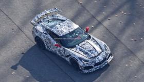 سيارة كورفيت ZR1 2018 بتصوير علوي يُمكنك من مشاهدة شكلها الخارجي