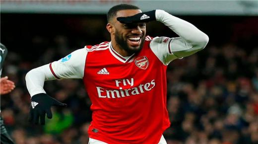 أرتيتا يعلق على تجديد التعاقد مع لاكازيت