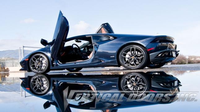 سيارة لامبورغيني هوراكان و فرصة حصولها على أبواب مقصيّة بدلاً من الجانبية العادية بالصور