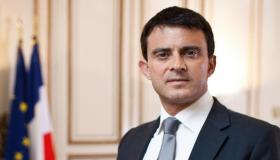رئيس الوزراء الفرنسي يؤكد تأييده لحظر تمويل المساجد من الخارج