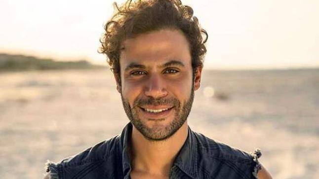 بالصور.. محمد إمام يطرح بوسترات مسلسله الجديد “الملك”